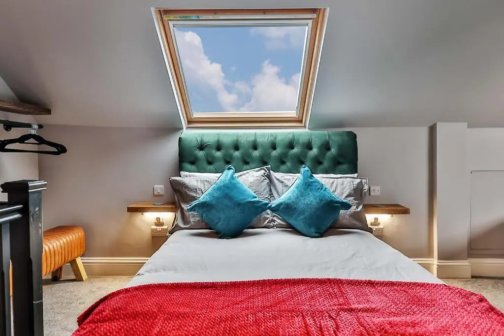 Сasa de vacaciones Luxury Spacious Pad With Games Room Sheffield